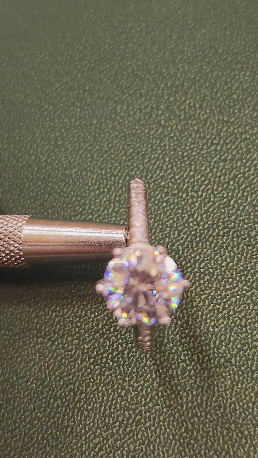 2ct Moissanite Ring — 925 Silver